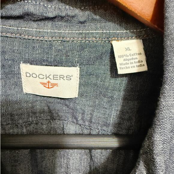 Dockers Men’s XL Chambray Denim Button-Up Shirt Long Sleeve 100% Cotton - Picture 4 of 8
